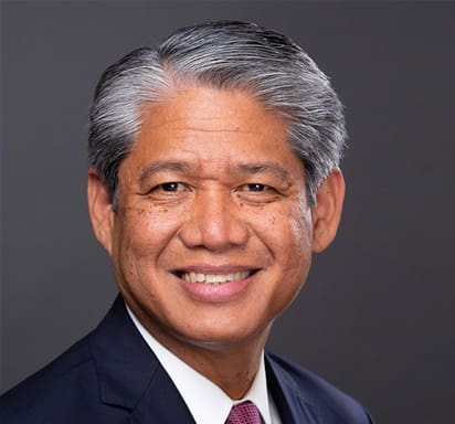 Gil Quiniones (Daniel Burnham Fellow) 